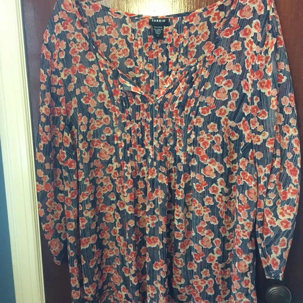 Torrid Flowy blouse
